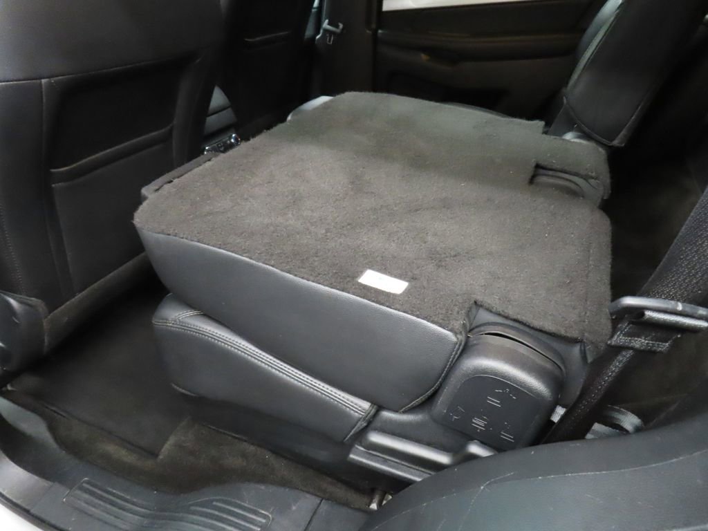 Used 2016 Ford Explorer XLT w/ Equipment Group 202A AWD/4WD image 56