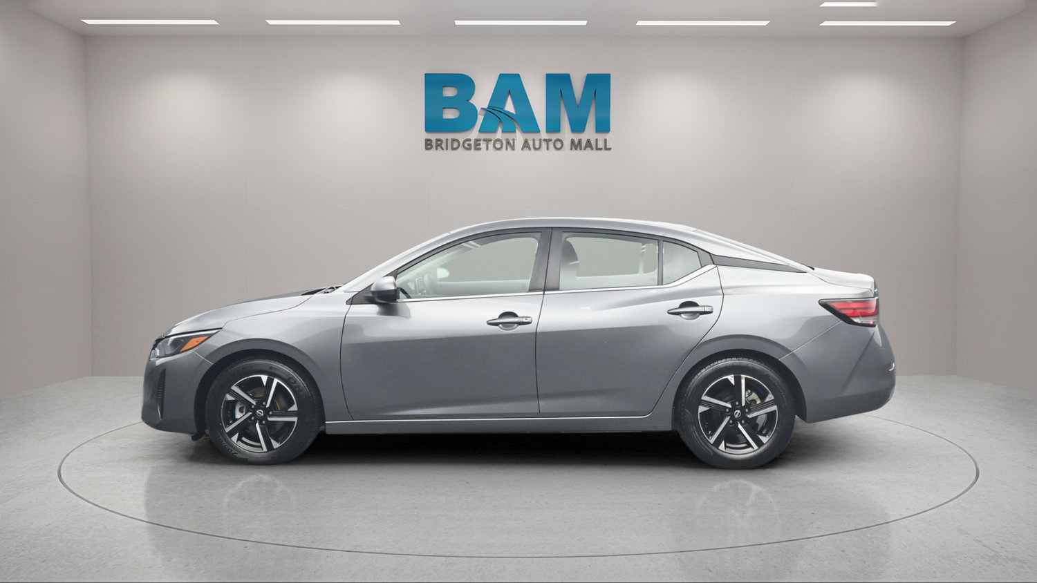 Used 2024 Nissan Sentra SV FWD image 4