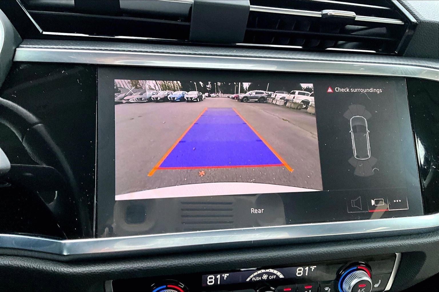 Used 2024 Audi Q3 2.0T Premium image 13