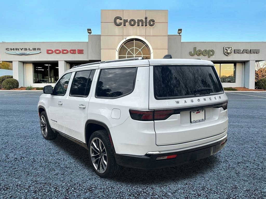 Used 2024 Jeep Wagoneer Series III w/ Premium Group I AWD/4WD image 5