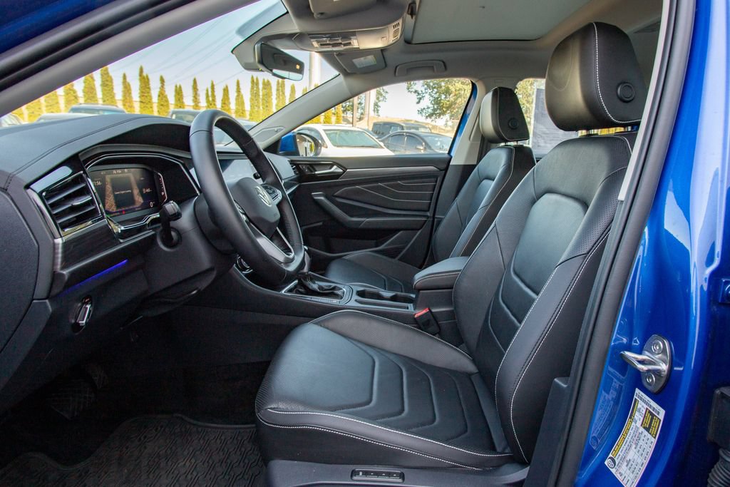 Used 2023 Volkswagen Jetta SEL FWD image 28