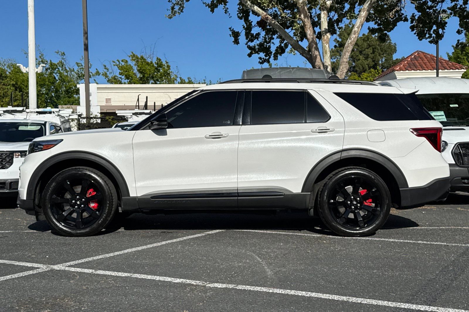 Certified 2021 Ford Explorer ST w/ Equipment Group 401A image 8