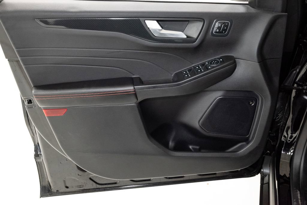 Used 2023 Ford Escape ST-Line Select w/ Tech Pack #2 AWD/4WD image 10