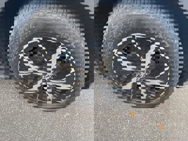 Used 2023 Volkswagen ID.4 S image 6