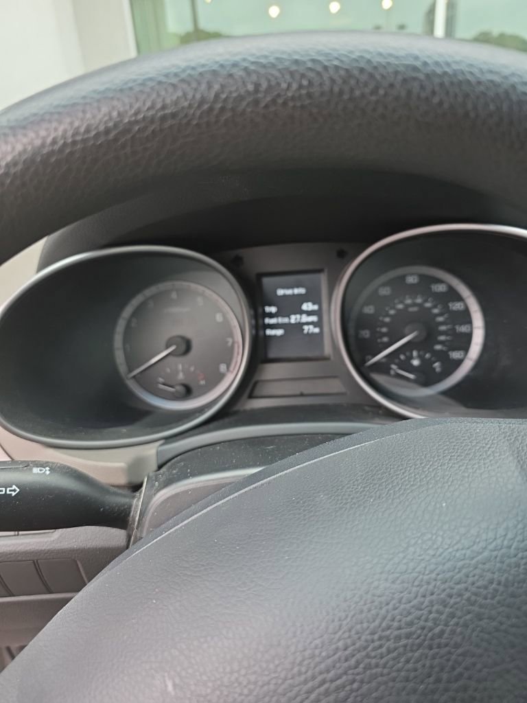 Used 2018 Hyundai Santa Fe Sport FWD image 4