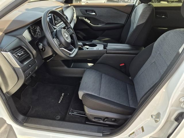 Used 2023 Nissan Rogue SV image 17