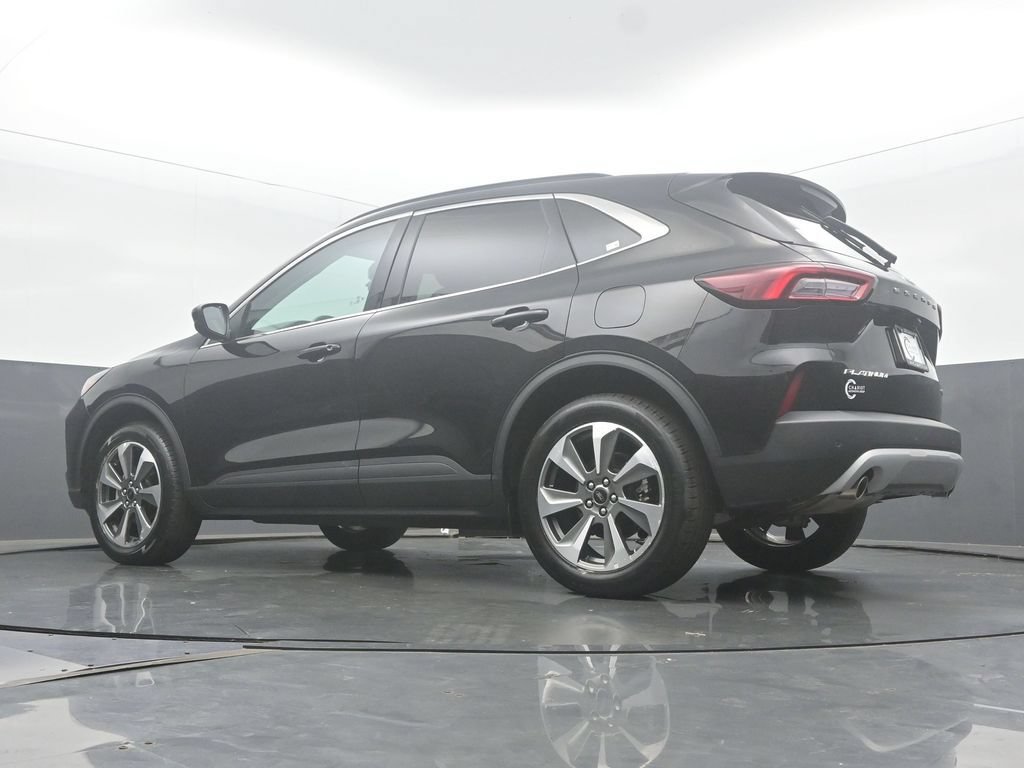 Used 2025 Ford Escape Platinum AWD/4WD image 49