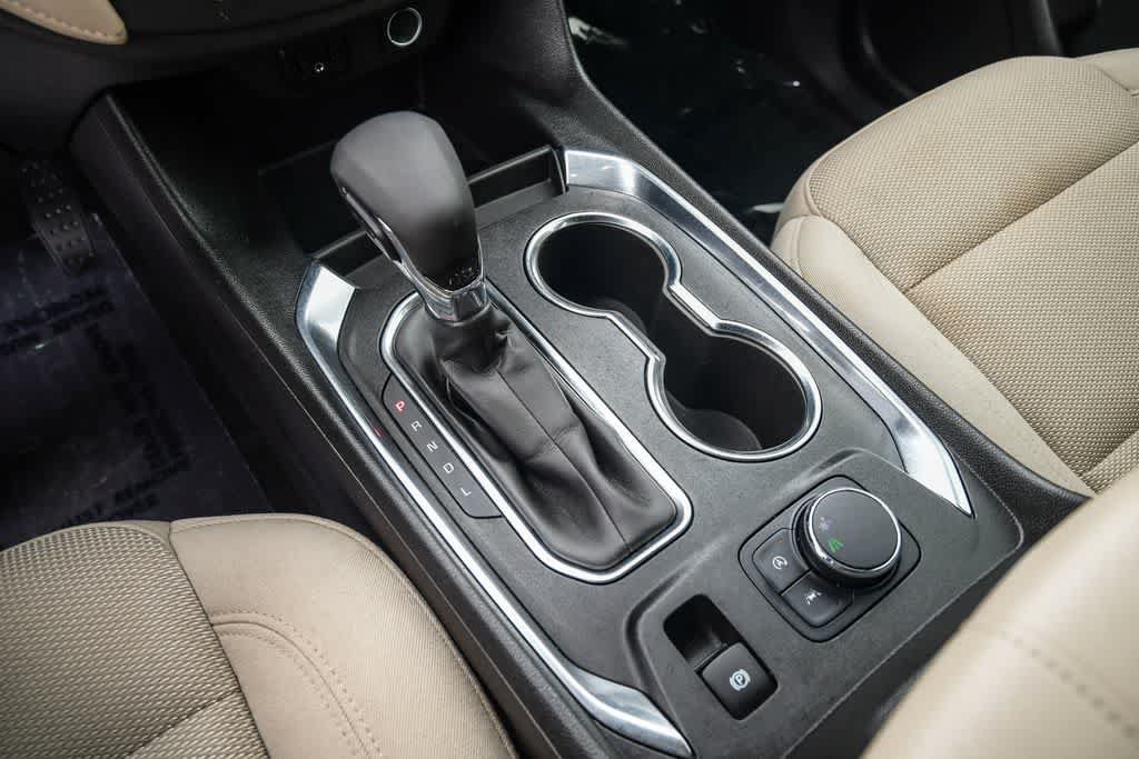 Used 2022 Chevrolet Traverse LS FWD image 20