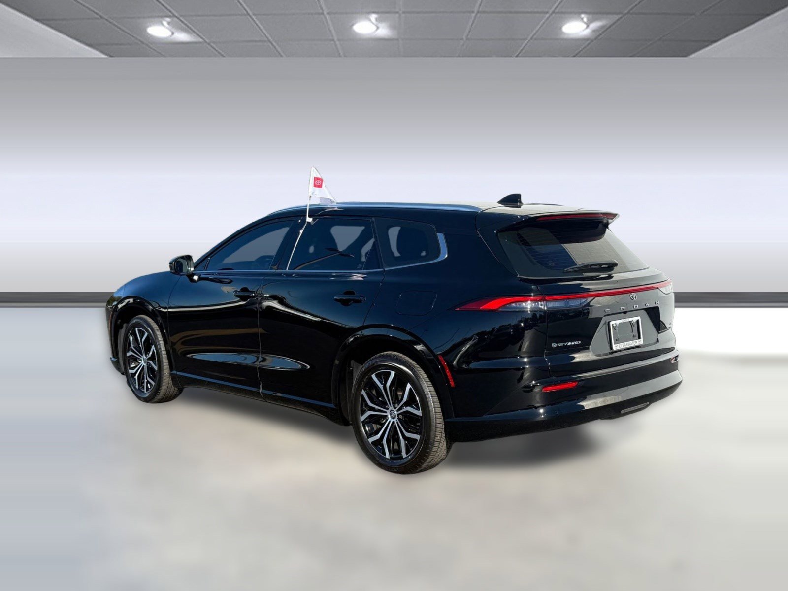 Used 2025 Toyota Crown Signia image 3