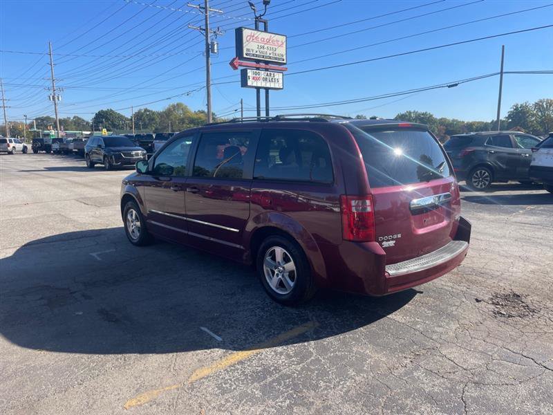 Used 2009 Dodge Grand Caravan SXT FWD image 6