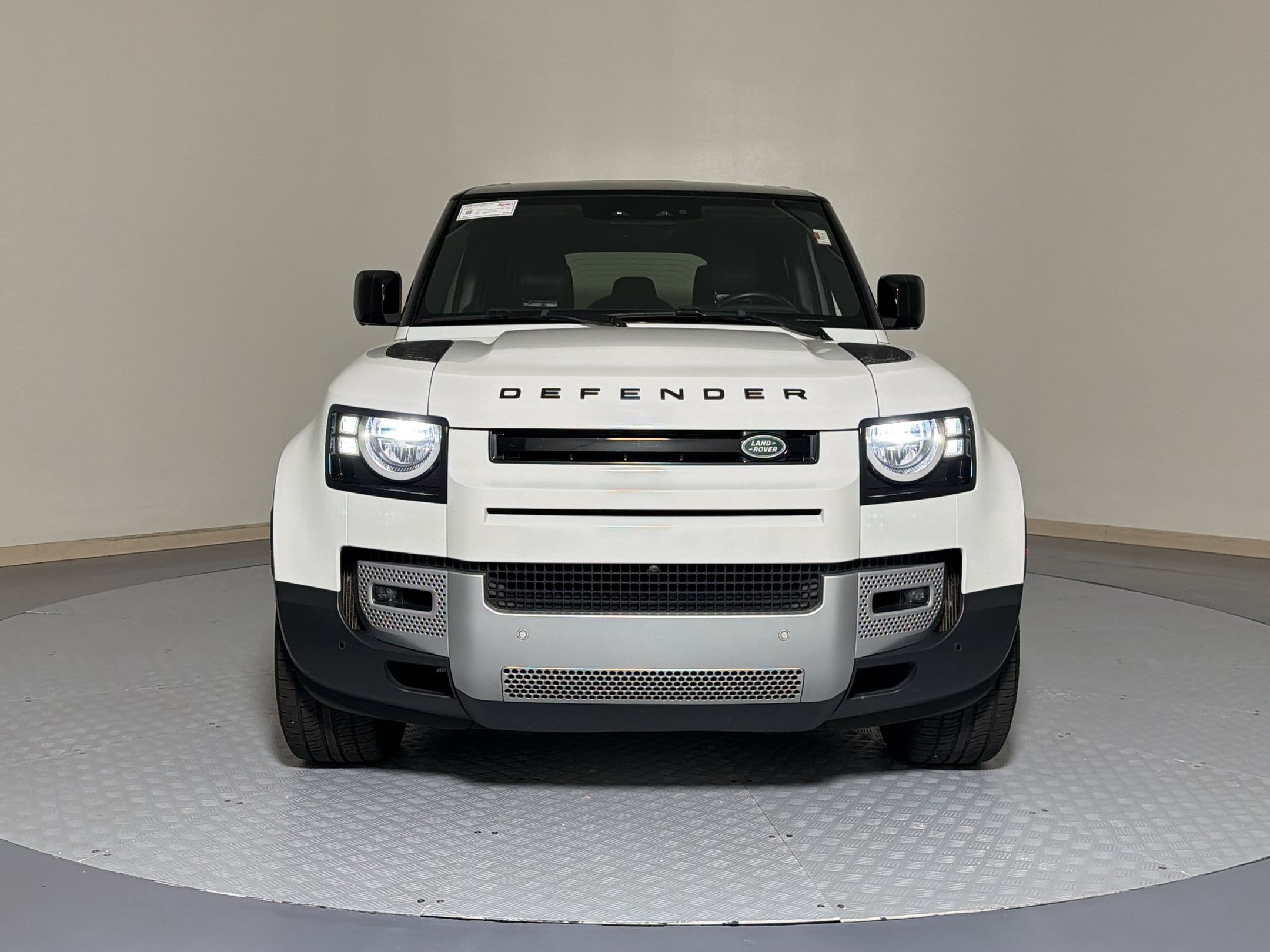 Used 2023 Land Rover Defender 110 S AWD/4WD image 6
