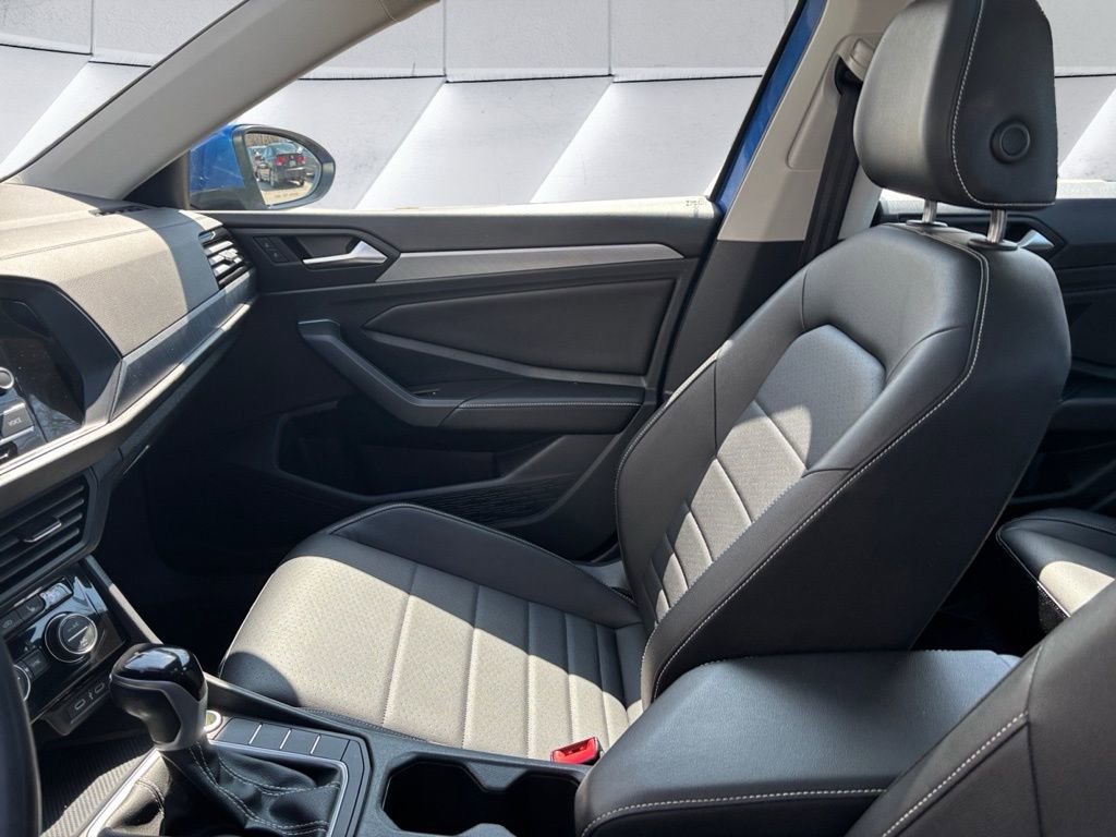 Used 2023 Volkswagen Jetta SE image 19
