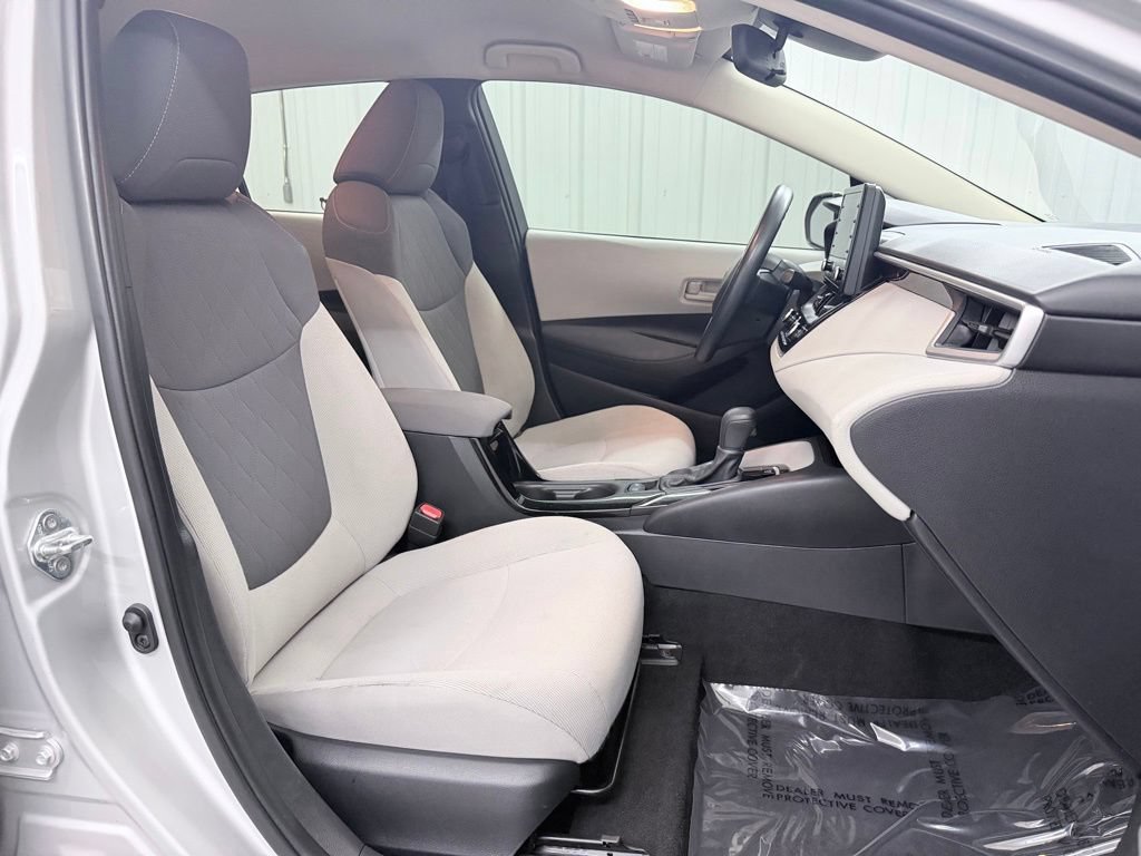 Used 2022 Toyota Corolla LE FWD image 36