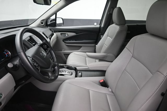 Used 2022 Honda Pilot Touring image 17
