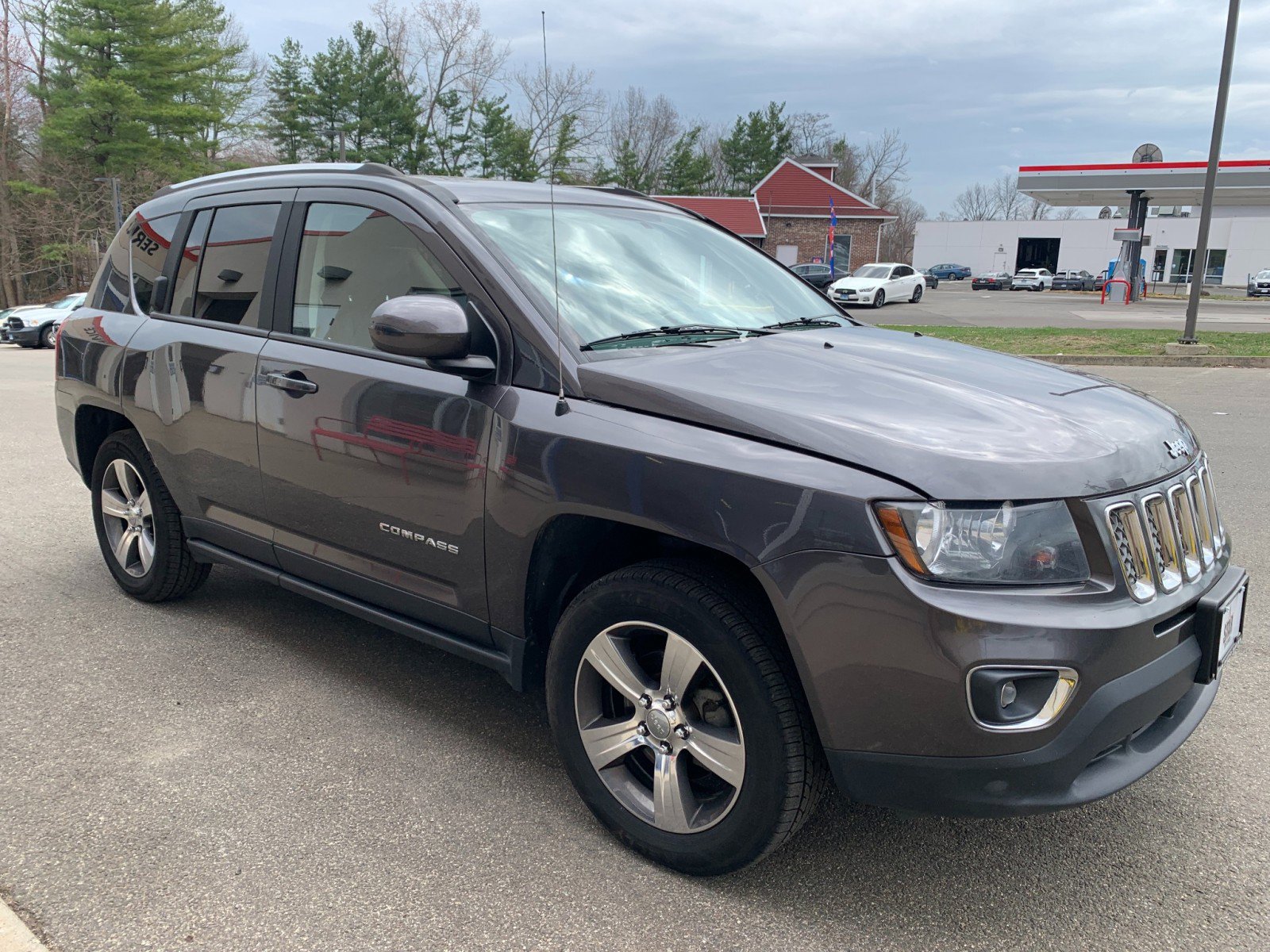 Used 2016 Jeep Compass High Altitude image 3
