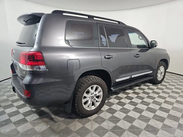 Used 2018 Toyota Land Cruiser w/ Carpet Mat Package AWD/4WD image 3