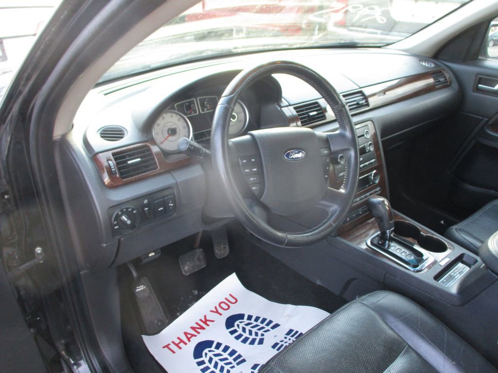 Used 2009 Ford Taurus Limited image 10