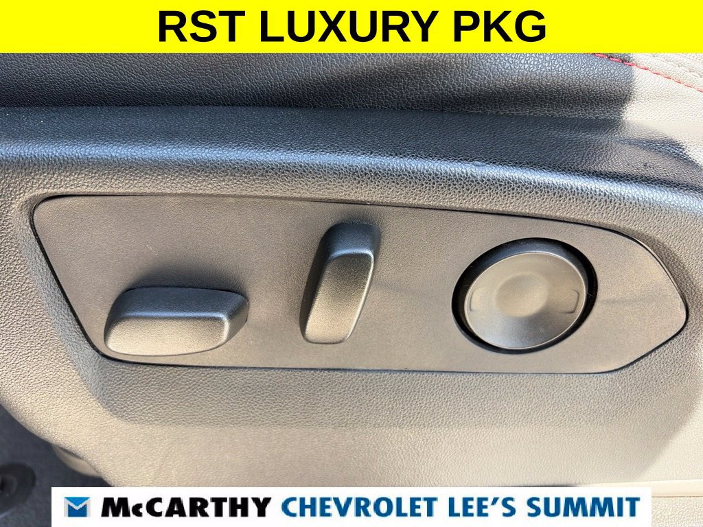 Used 2024 Chevrolet Suburban RST w/ Luxury Package AWD/4WD image 54