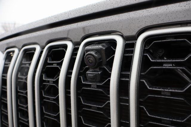 New 2026 Jeep Wrangler Unlimited Sahara AWD/4WD image 6