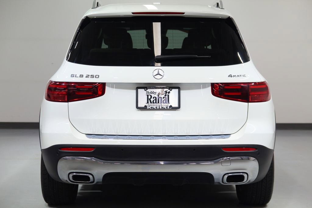 Certified 2025 Mercedes-Benz GLB 250 4MATIC image 2