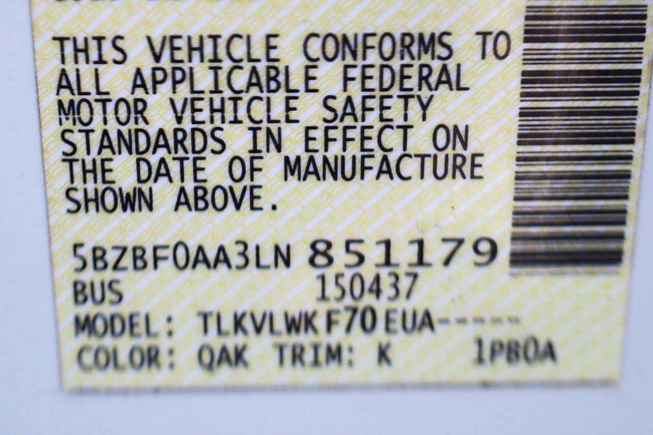 Used 2020 Nissan NV 3500 S image 16