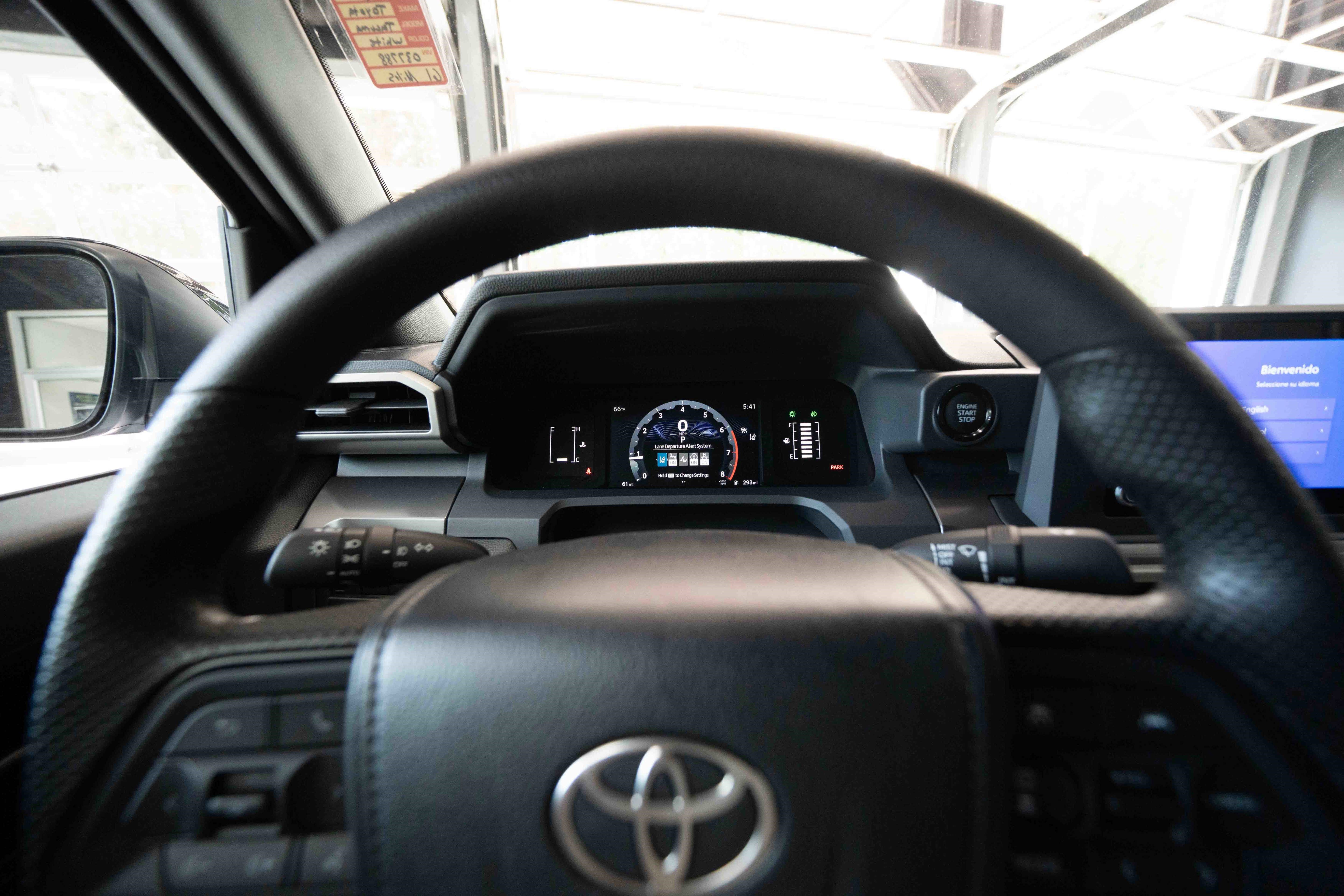 Used 2024 Toyota Tacoma SR5 AWD/4WD image 15