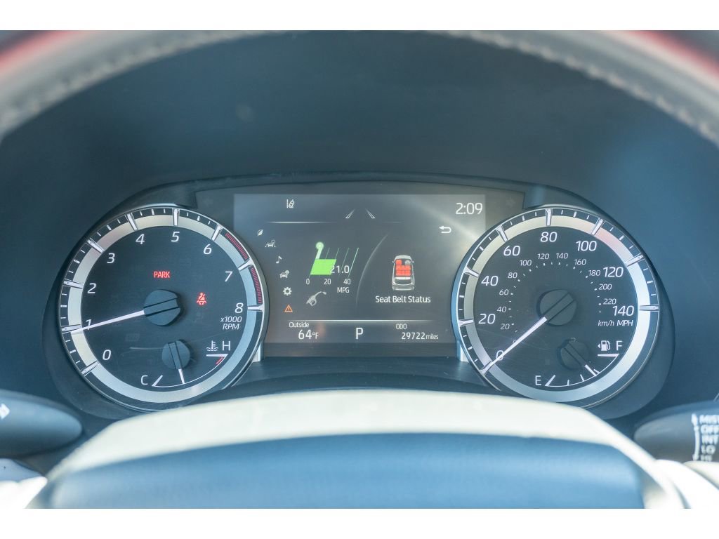 Used 2023 Toyota Highlander XLE image 23