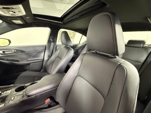 New 2026 Lexus IS 350 F Sport RWD image 7