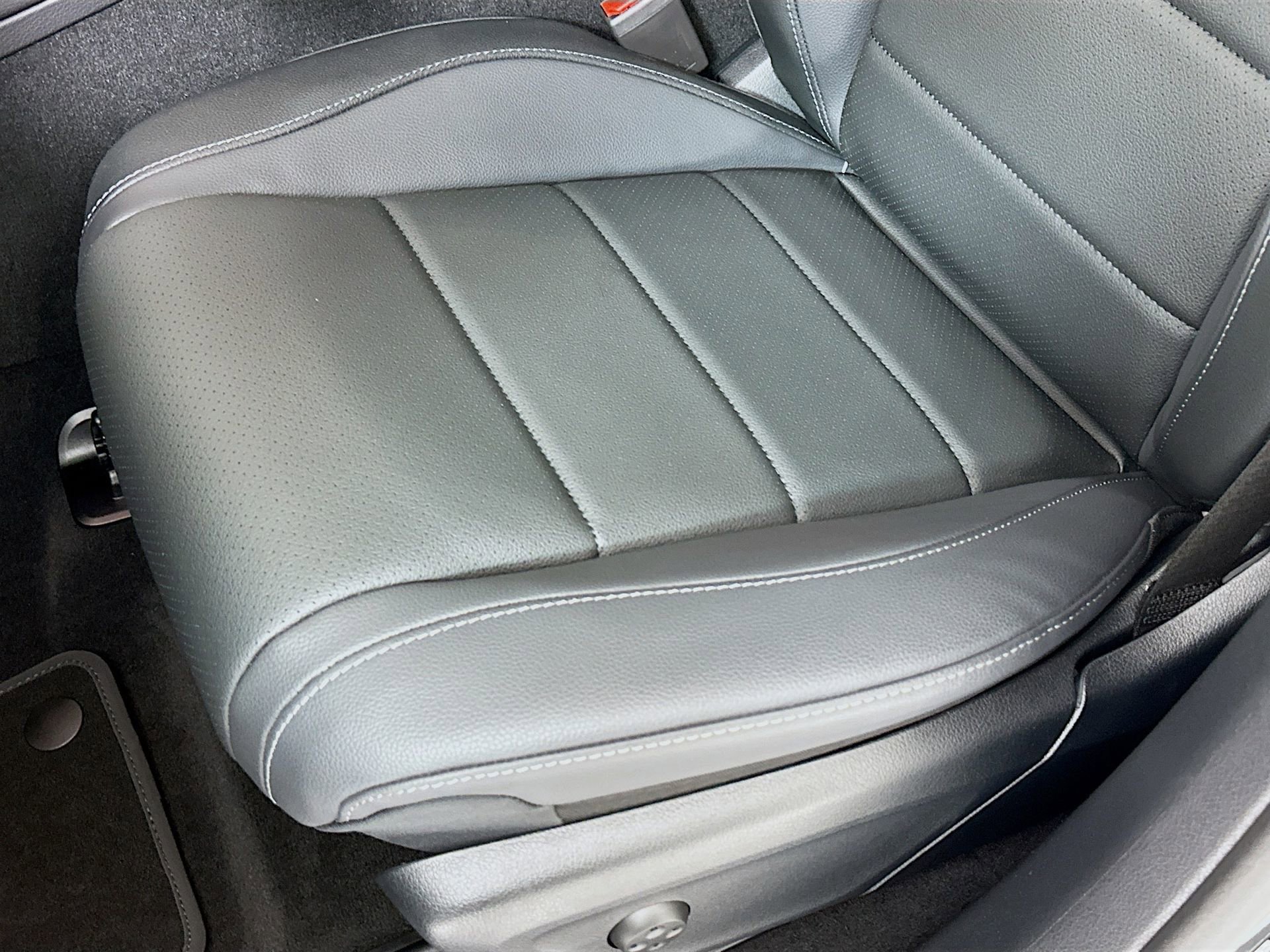 Used 2026 Mercedes-Benz GLE 450 4MATIC image 21