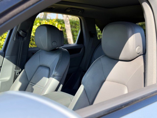 Used 2019 Porsche Cayenne AWD/4WD image 15