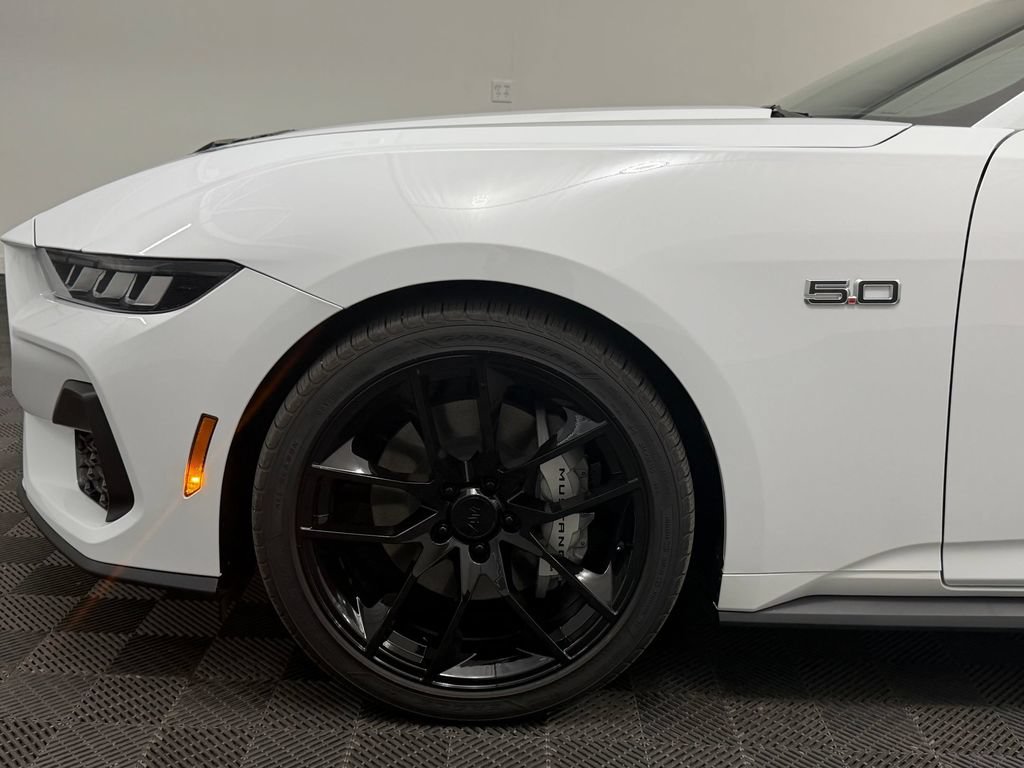 Used 2025 Ford Mustang GT Premium RWD image 12