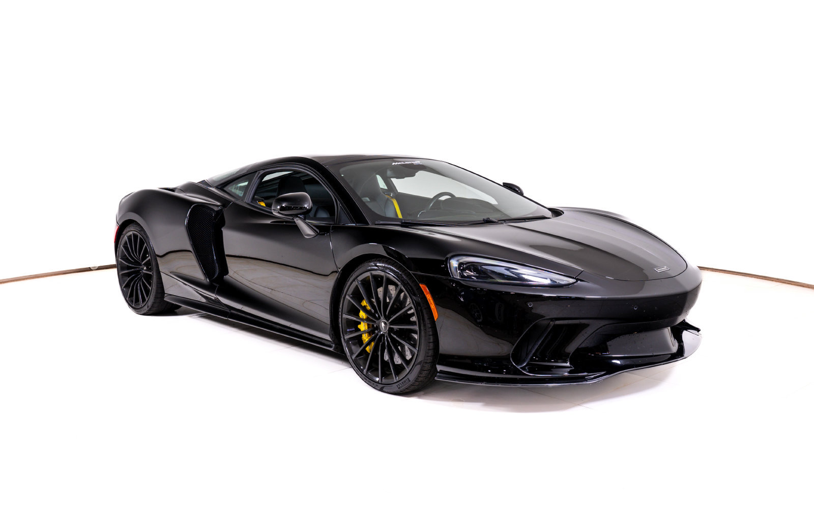 Used 2022 McLaren GT RWD image 7