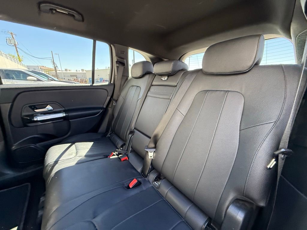 Used 2021 Mercedes-Benz GLB 250 image 7