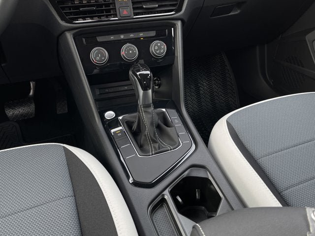 New 2026 Volkswagen Taos S FWD image 17
