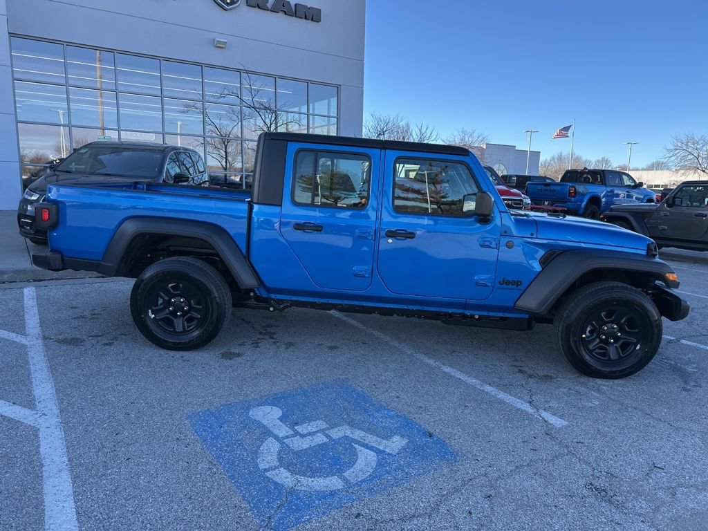New 2026 Jeep Gladiator Sport AWD/4WD image 36