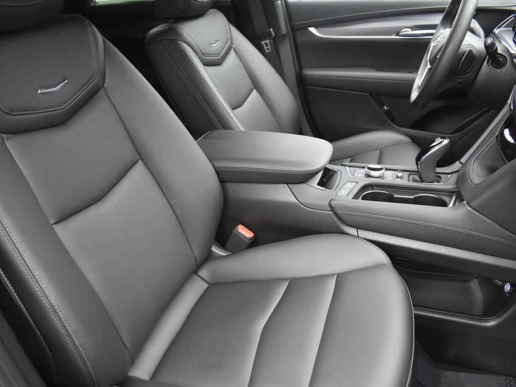 New 2026 Cadillac XT5 Luxury w/ LPO, Floor Liner Package image 30