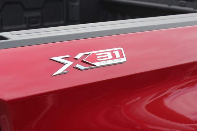 New 2026 GMC Sierra 1500 SLT w/ SLT Premium Package image 15