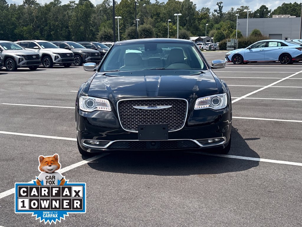 Used 2021 Chrysler 300 Touring L RWD image 2