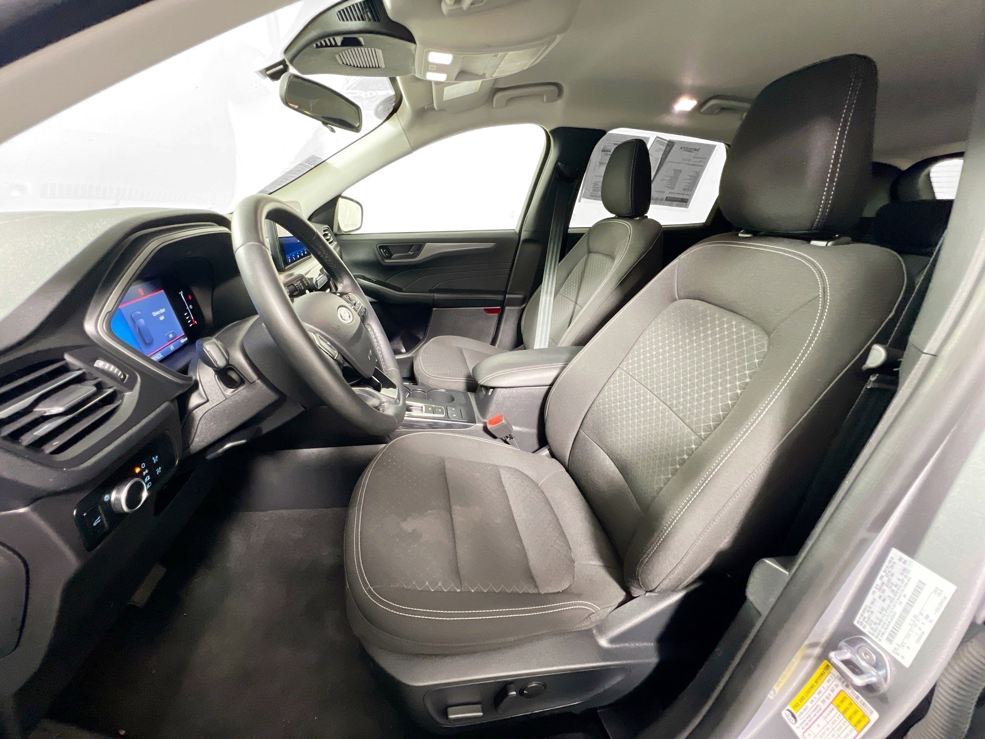 Used 2024 Ford Escape Active image 14