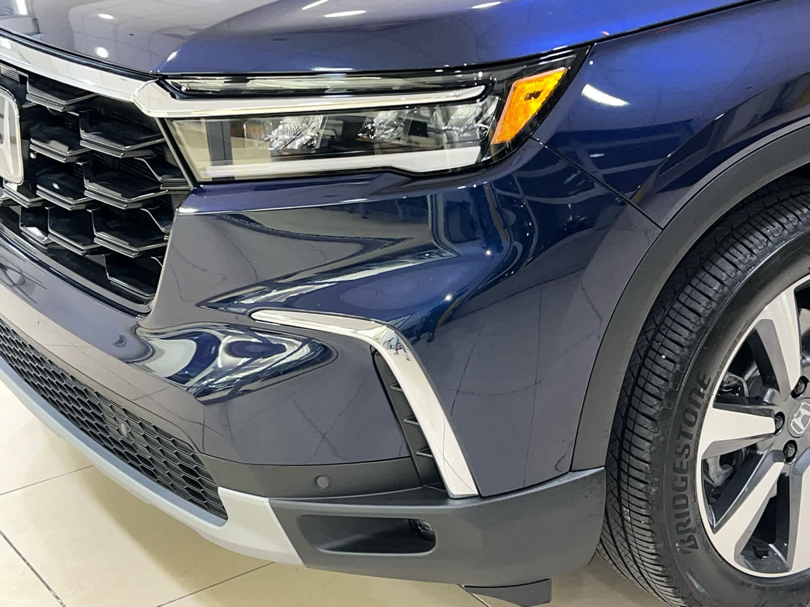 Certified 2025 Honda Pilot Touring image 5