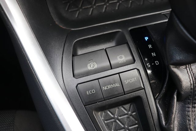 Used 2020 Toyota RAV4 LE w/ Carpet Mat Package FWD image 19