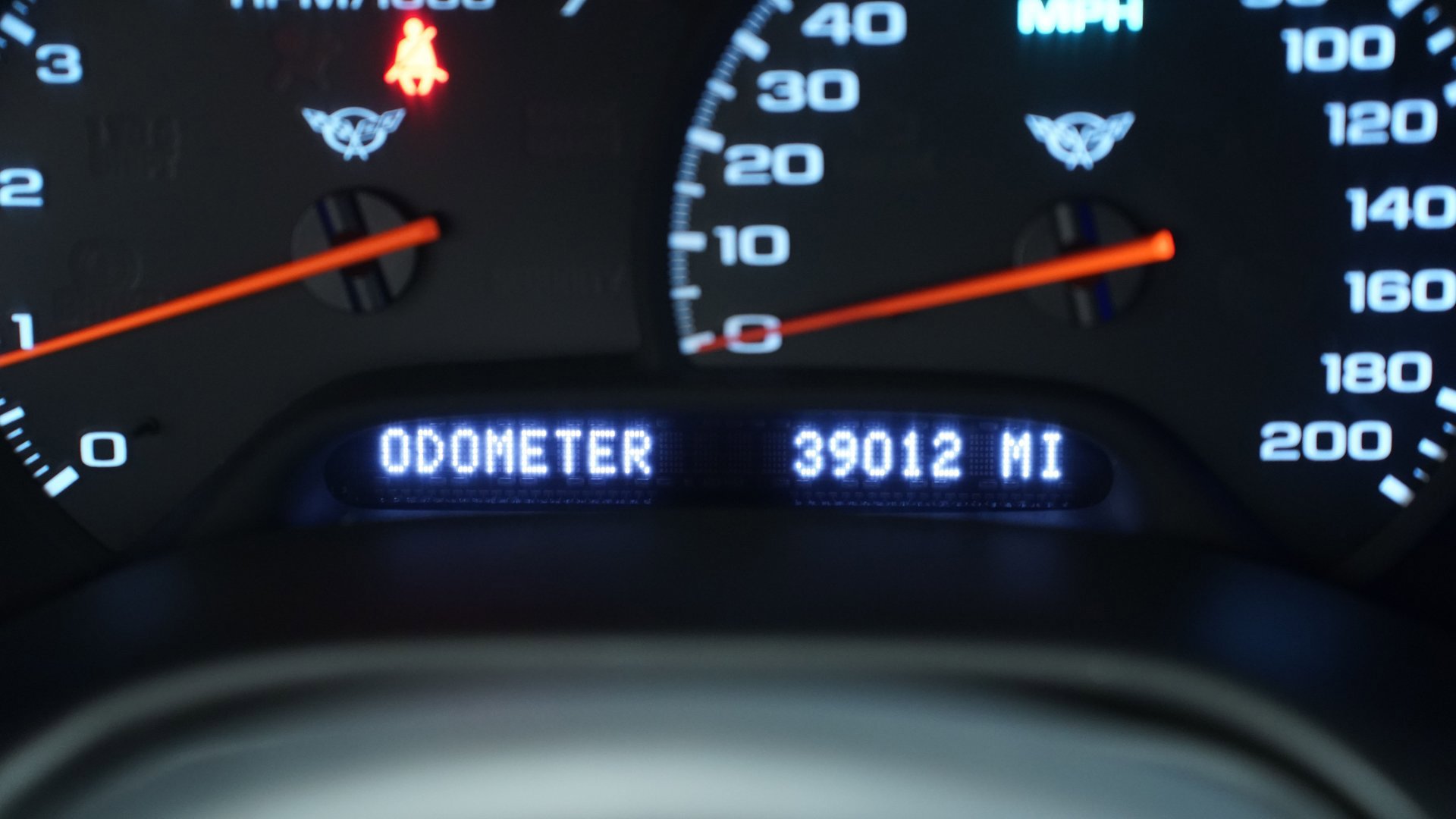 Used 2004 Chevrolet Corvette Coupe w/ Preferred Equipment Group image 32