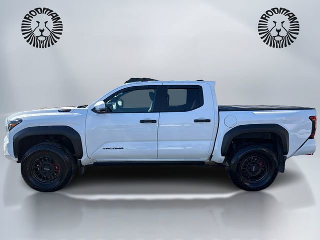 Used 2025 Toyota Tacoma TRD Off-Road w/ TRD Off Road Premium Package image 8