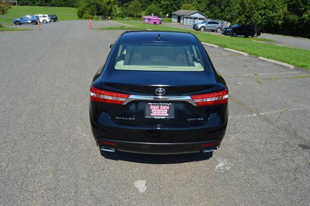 Used 2013 Toyota Avalon Limited FWD image 10