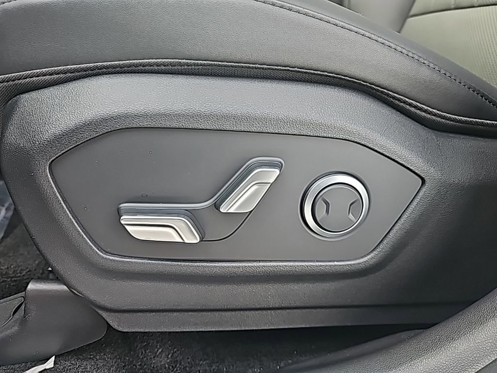 New 2026 Hyundai Santa Fe XRT AWD/4WD image 13
