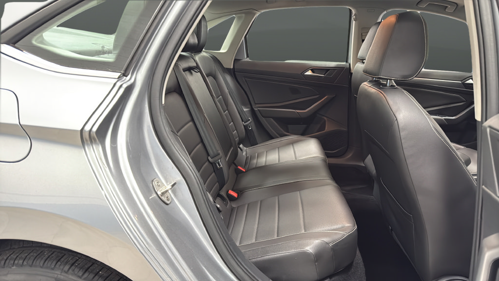 Certified 2024 Volkswagen Jetta SE FWD image 26