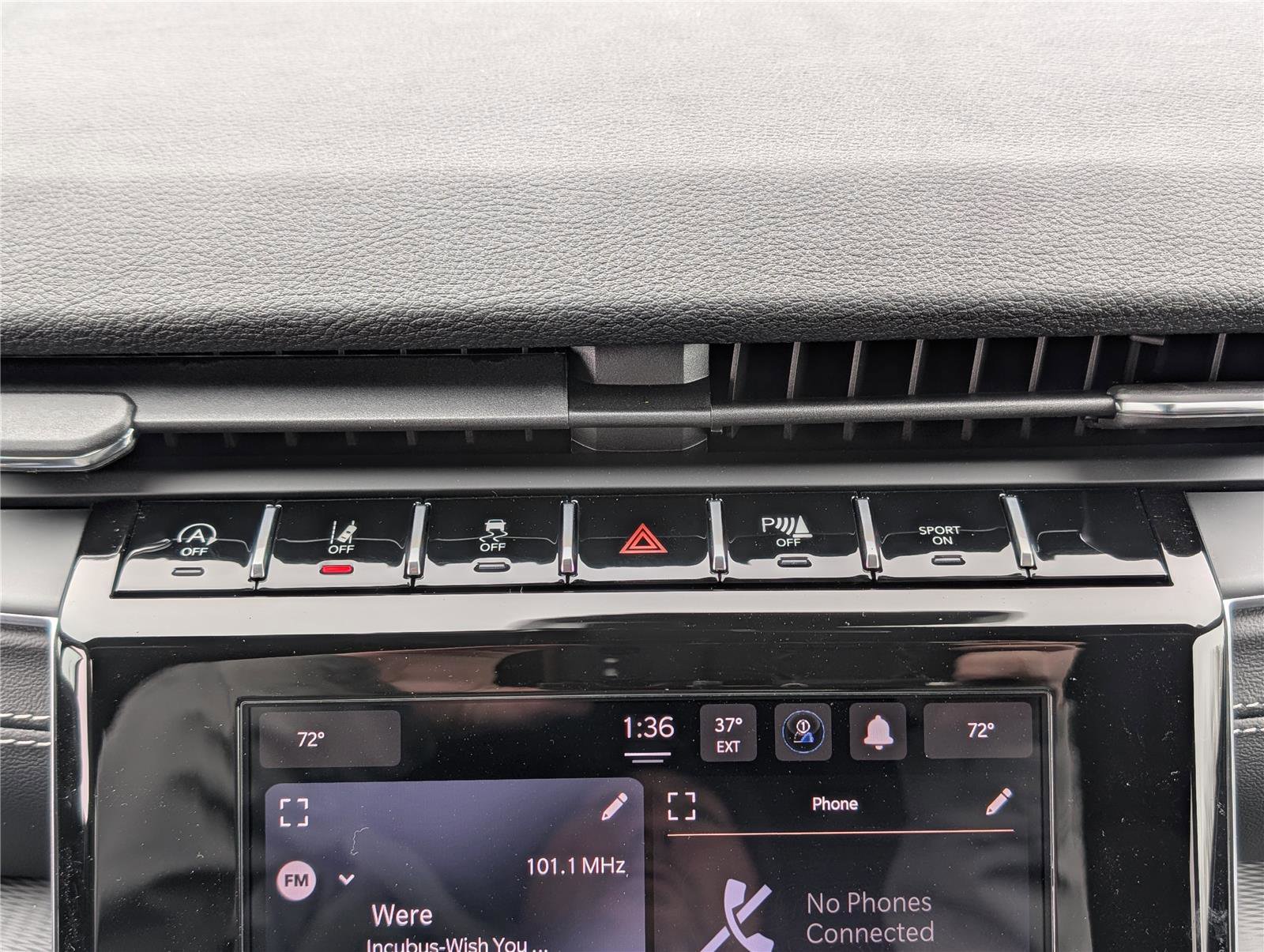 New 2026 Jeep Grand Cherokee Laredo image 25