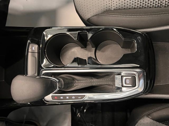 Used 2025 Chevrolet Trax LT w/ LT Convenience Package image 27