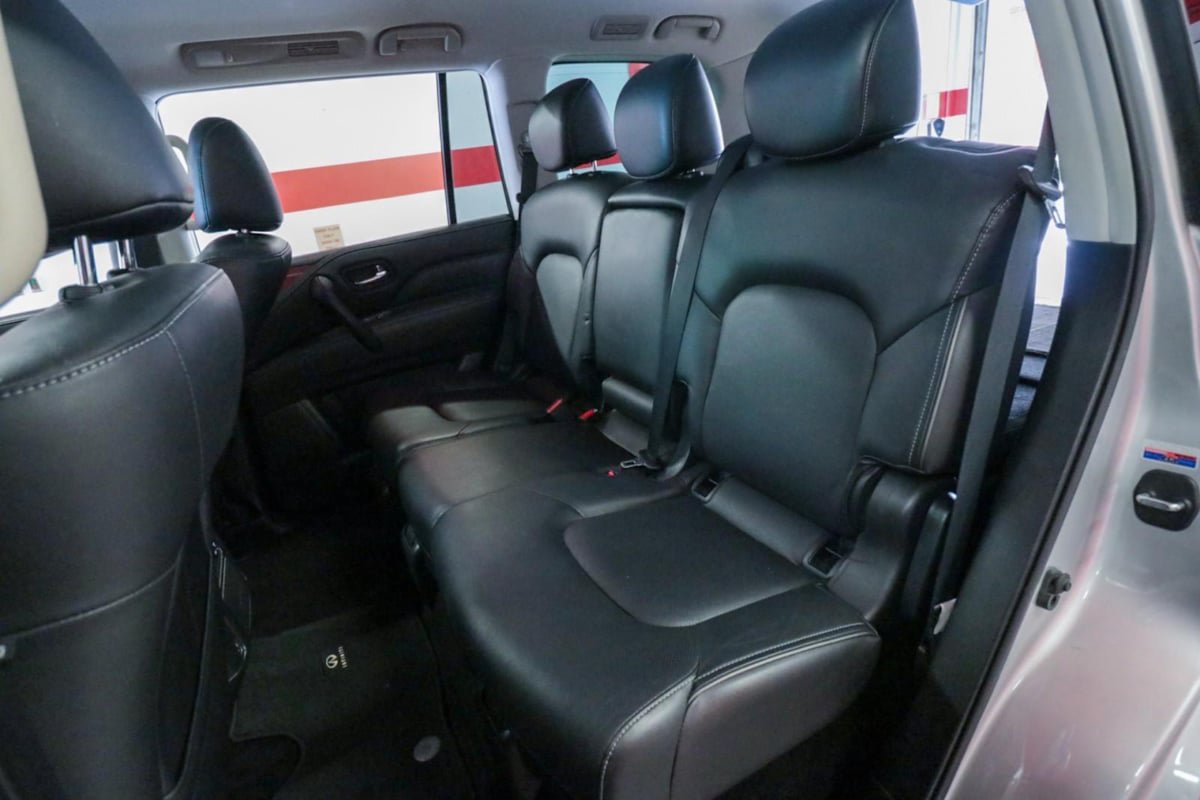 Used 2023 INFINITI QX80 Luxe w/ Cargo Package RWD image 14