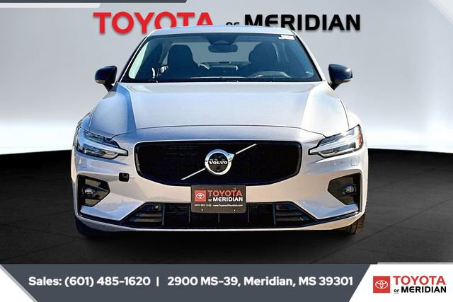 Used 2024 Volvo S60 B5 Ultimate w/ Climate Package image 3